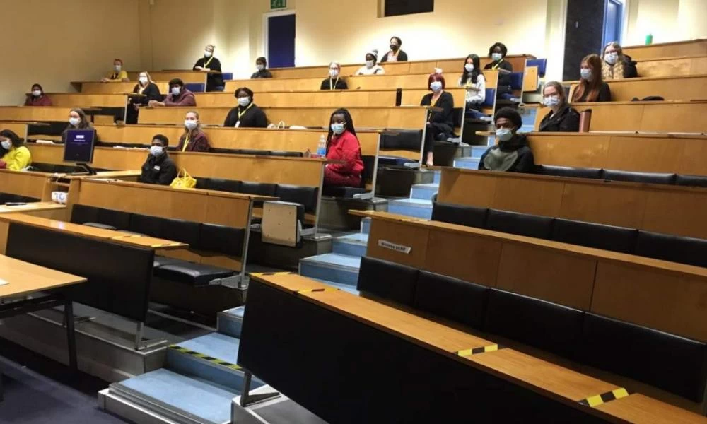 Lockdown στη Βρετανία: Στις 170.000 λίρες τα πρόστιμα στους φοιτητές